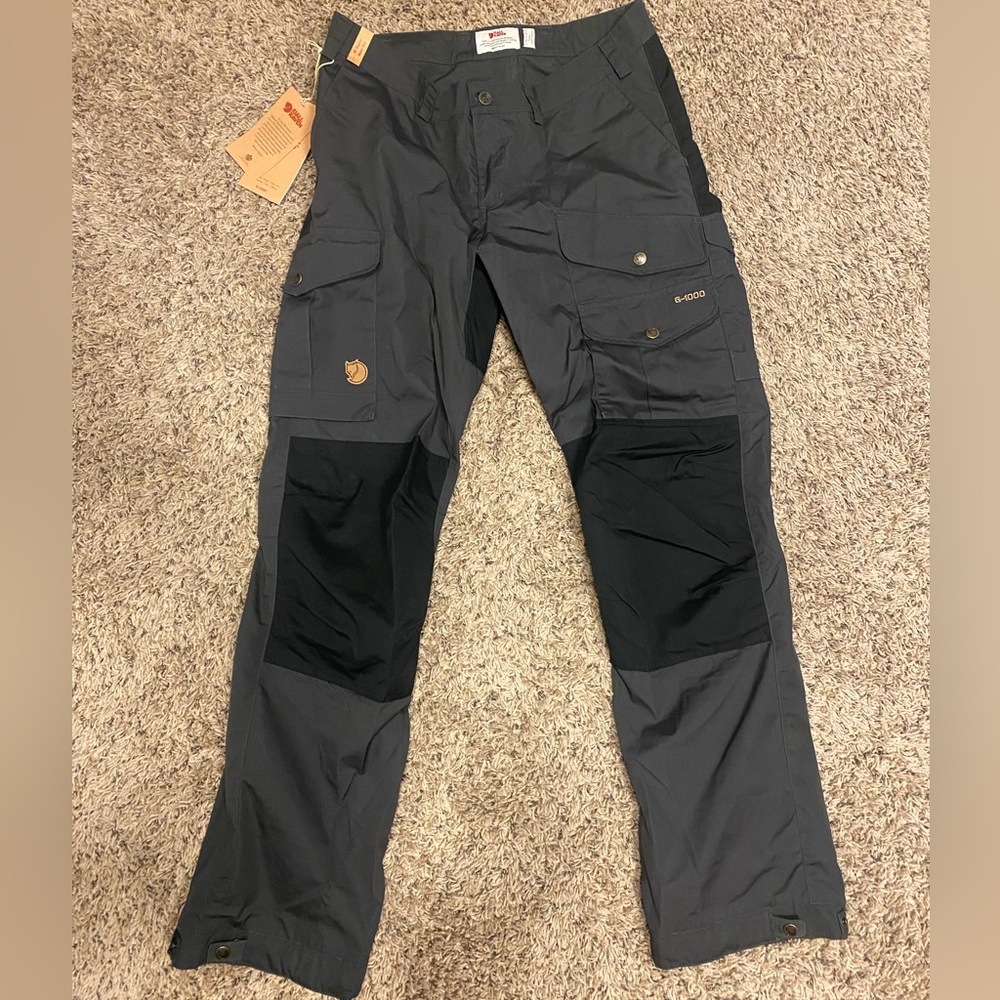 NWT Fjallraven Viddo Pro G-1000 size 30”-31” or women’s 6